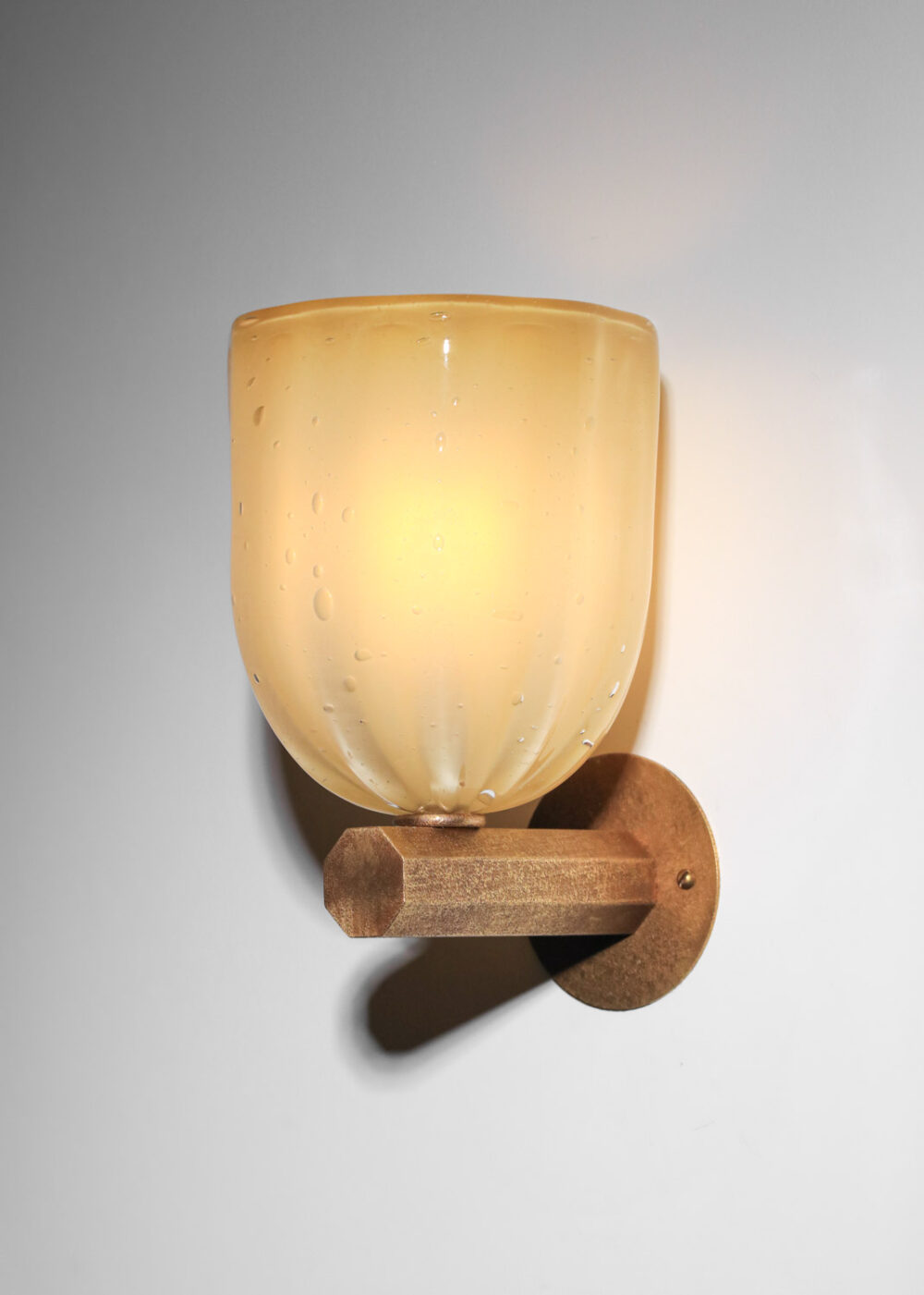 Grande applique Danke Studio laiton et verre soufflé - DK021