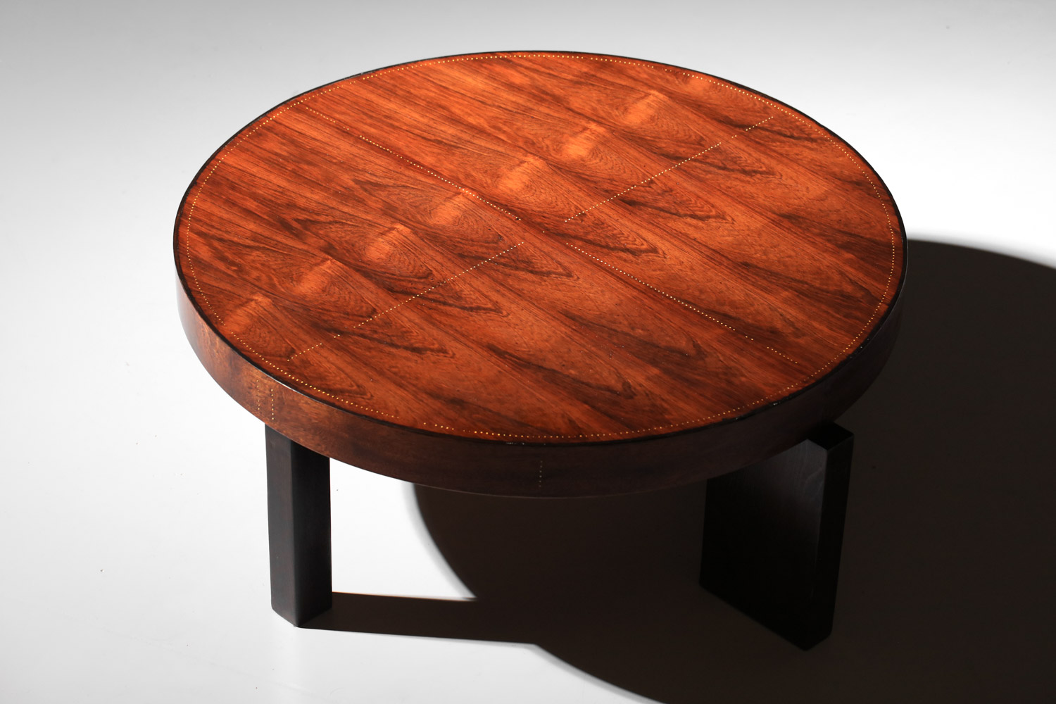 table basse ronde andré sornay cloutée années 30 40