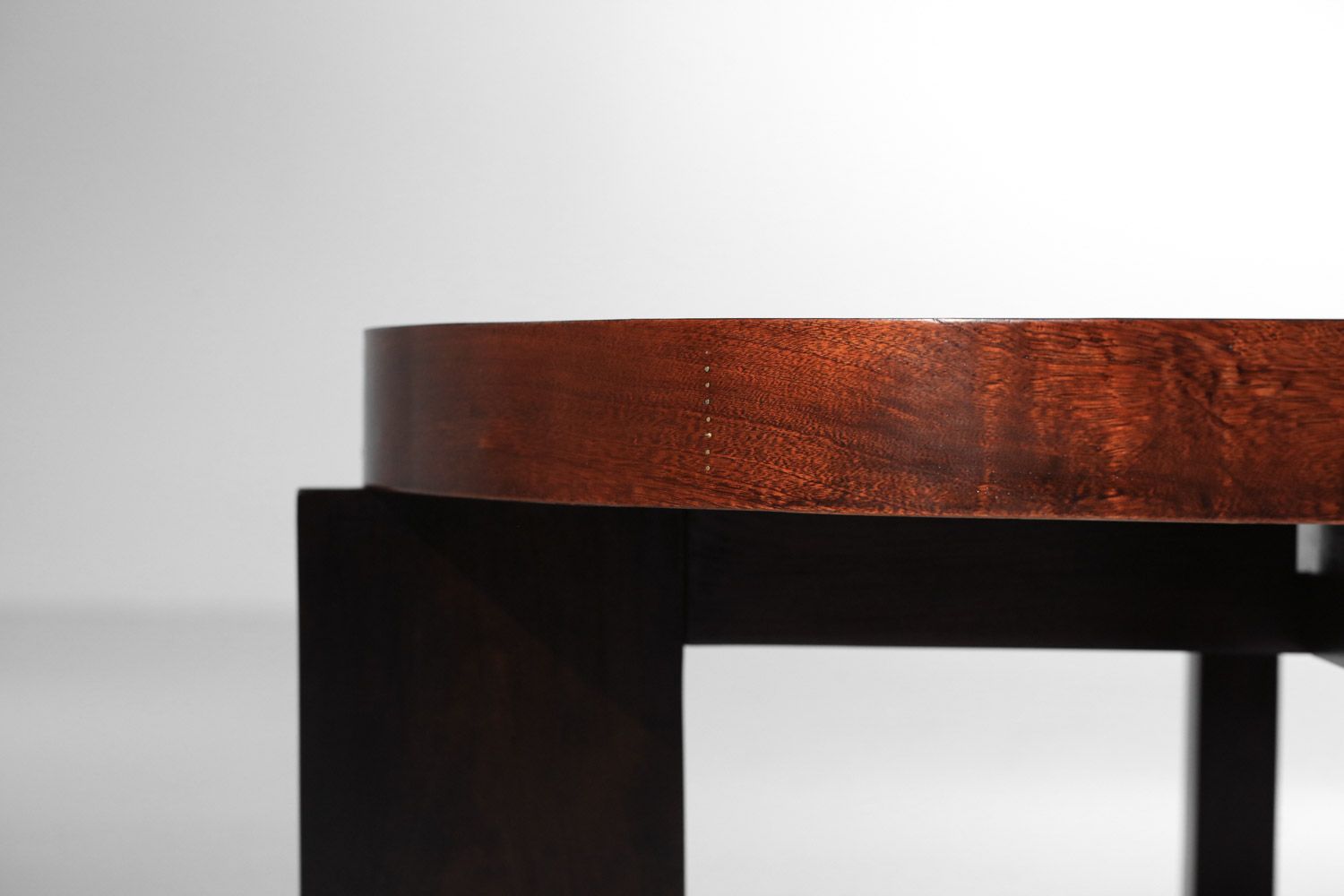 table basse ronde andré sornay cloutée années 30 40