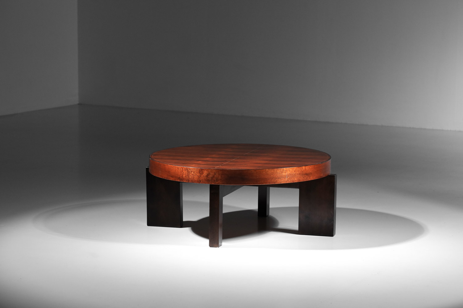table basse ronde andré sornay cloutée années 30 40