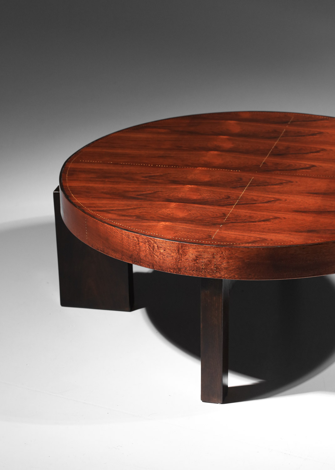 table basse ronde andré sornay cloutée années 30 40