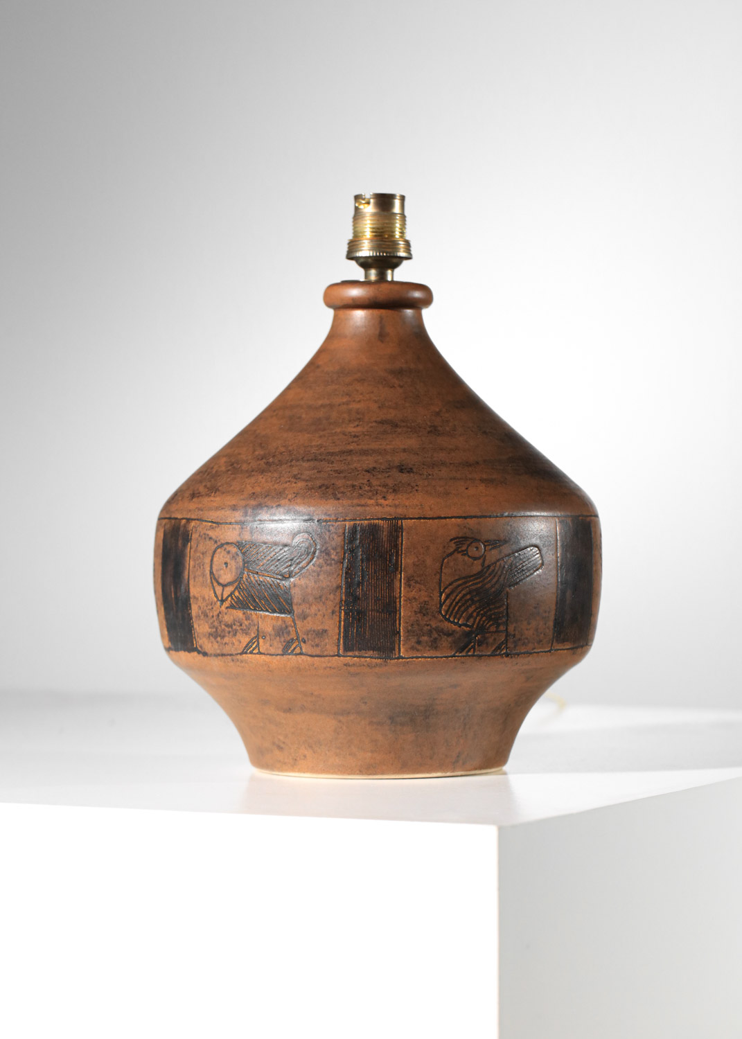 lampe en céramique jacques blin marron à décor d'oiseau