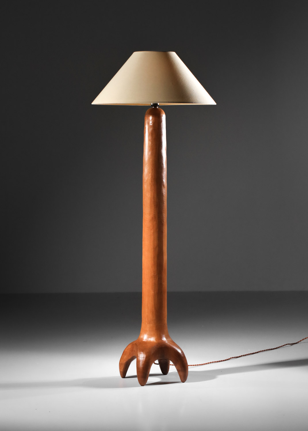 Lampadaire ethnique par Vincent Vincent hêtre massif - VV124