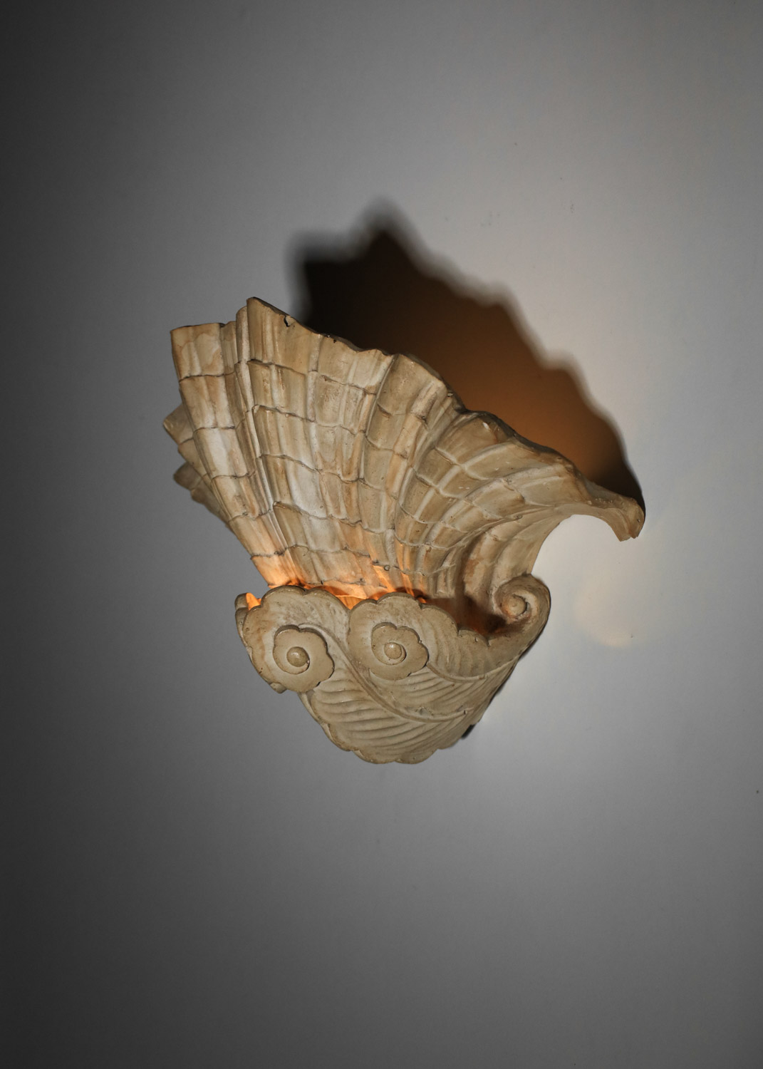 applique coquillage attribuée à jean charles moreux en plâtre art déco des années 40 - I659