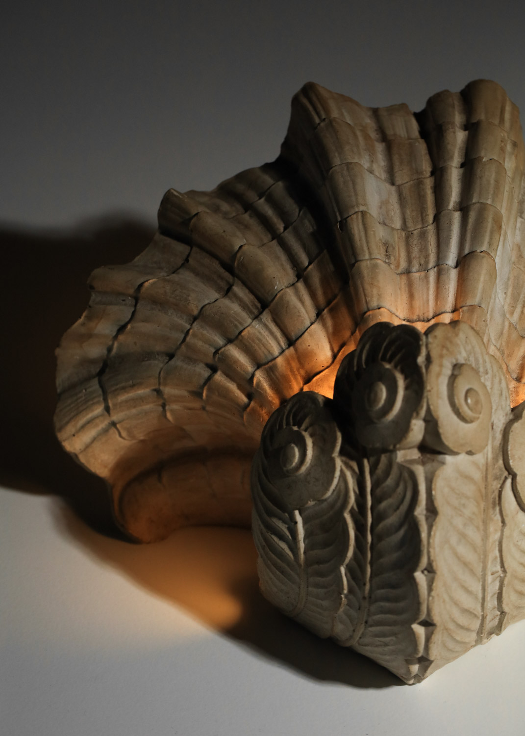 shell wall lamp attributed to jean charles moreux in art deco plaster from the 40s - I659 - Image 6