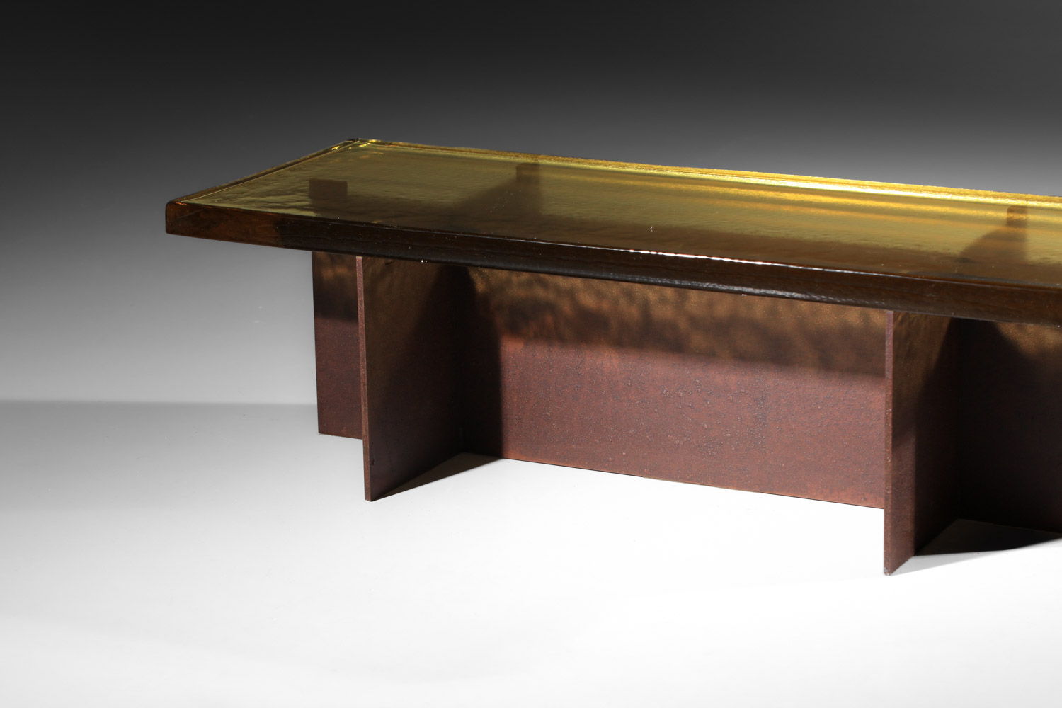 table basse danke studio dalle de verre jaune et acier - DK023