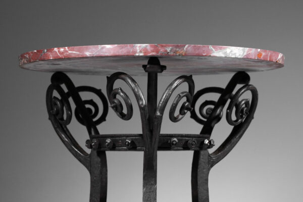 sellette colonne en fer forgé à décor de feuillage art nouveau - J326