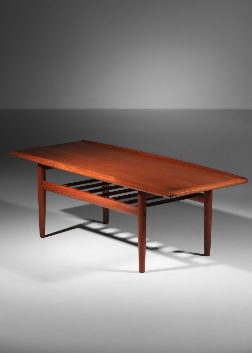 table basse danoise scandinave en teck par grete jalk - J071