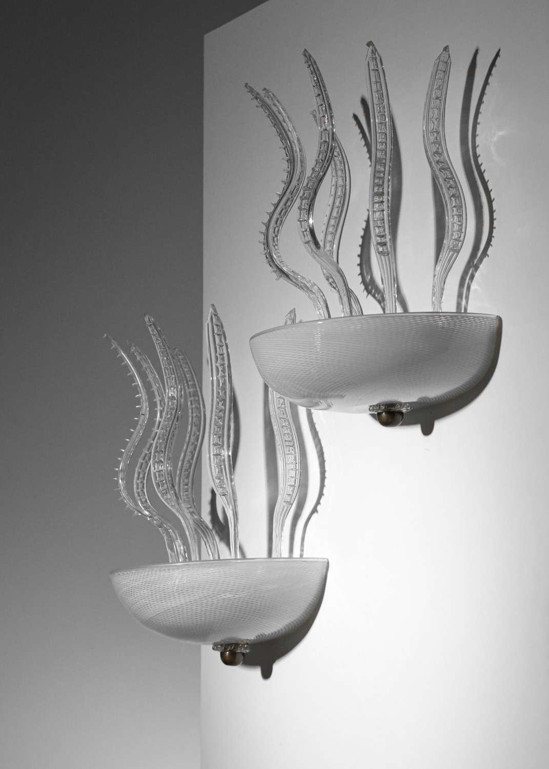 paire d'appliques italiennes des années 60 en verre de Murano attr à Venini Reticello - J143