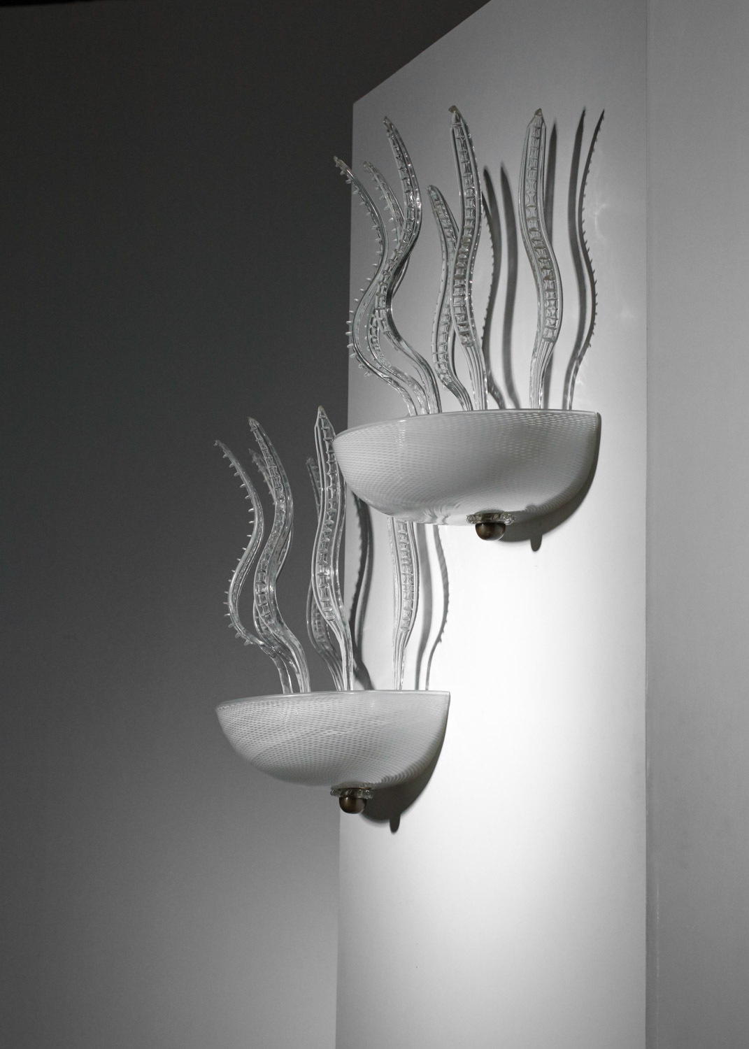 paire d'appliques italiennes des années 60 en verre de Murano attr à Venini Reticello - J143