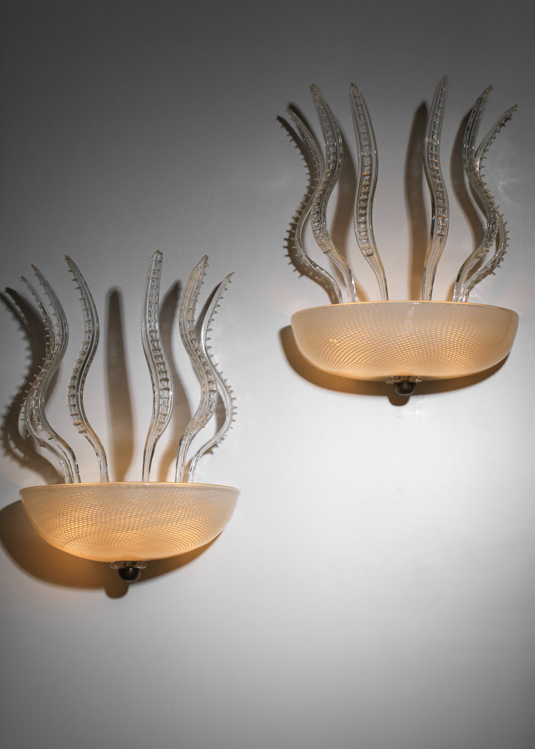 paire d'appliques italiennes des années 60 en verre de Murano attr à Venini Reticello - J143