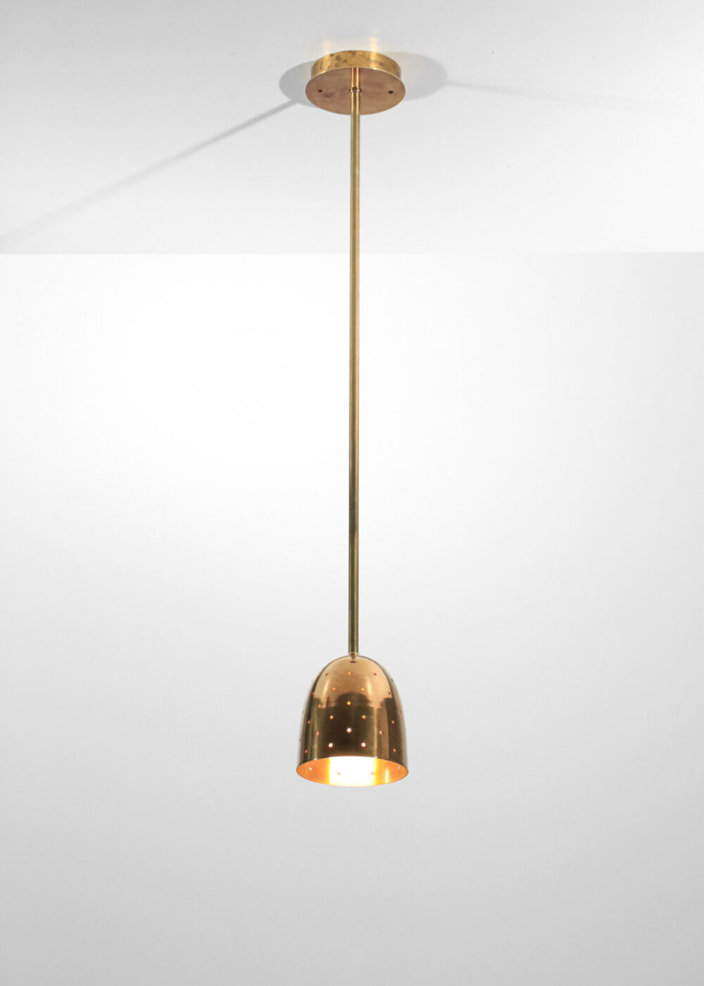 petite suspension danke studio en laiton massif perforé - DK020