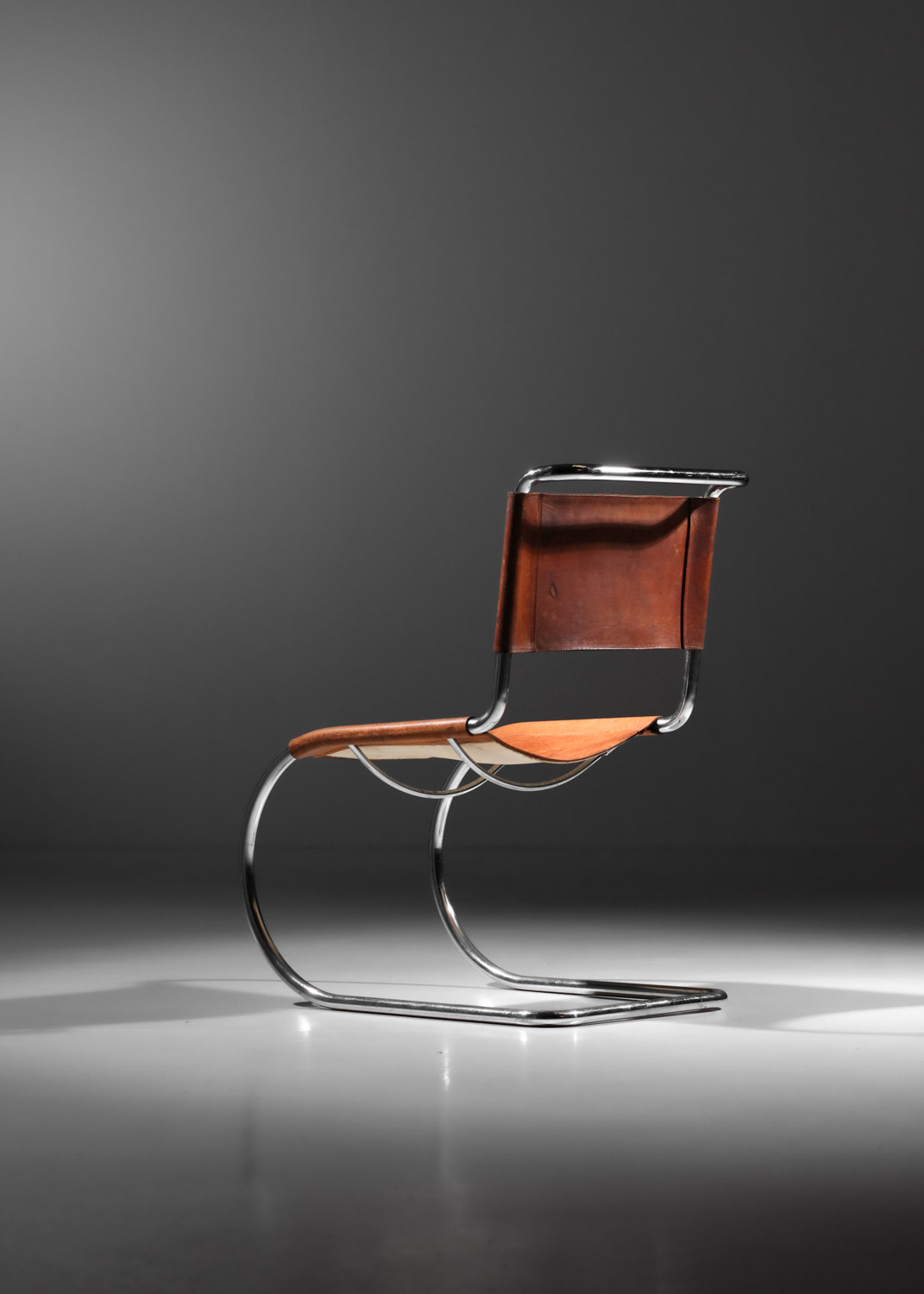 chaise MR10 mies van der rohe 1ère édition thonet en cuir et tube d'acier chromé G683