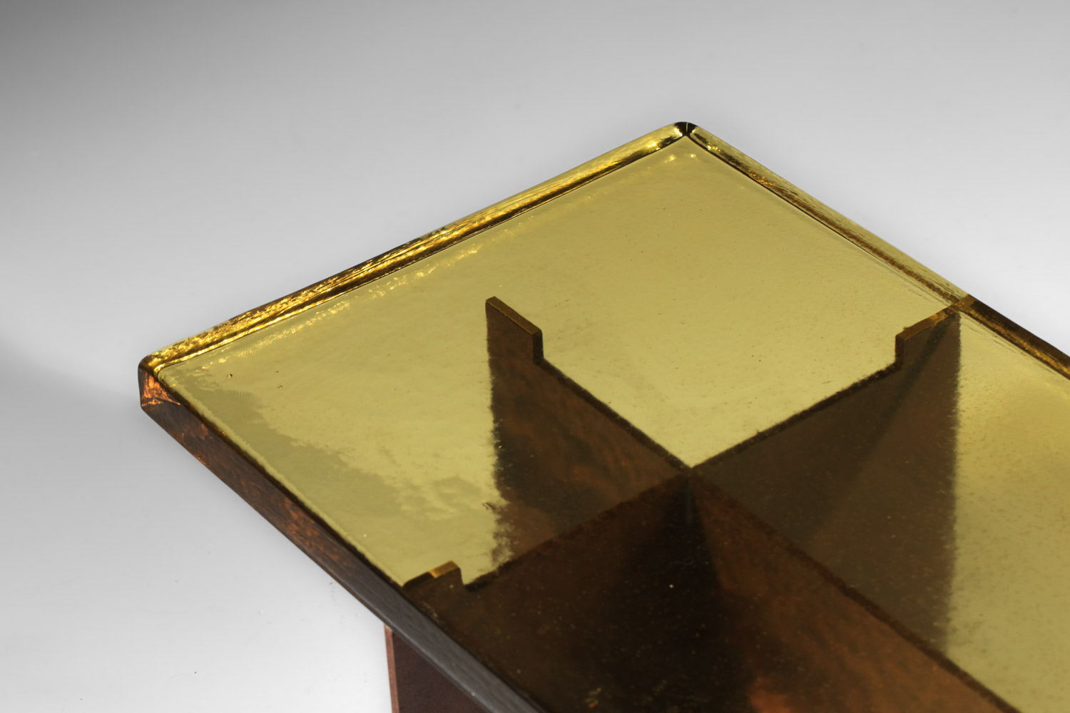 table basse danke studio dalle de verre jaune et acier - DK023