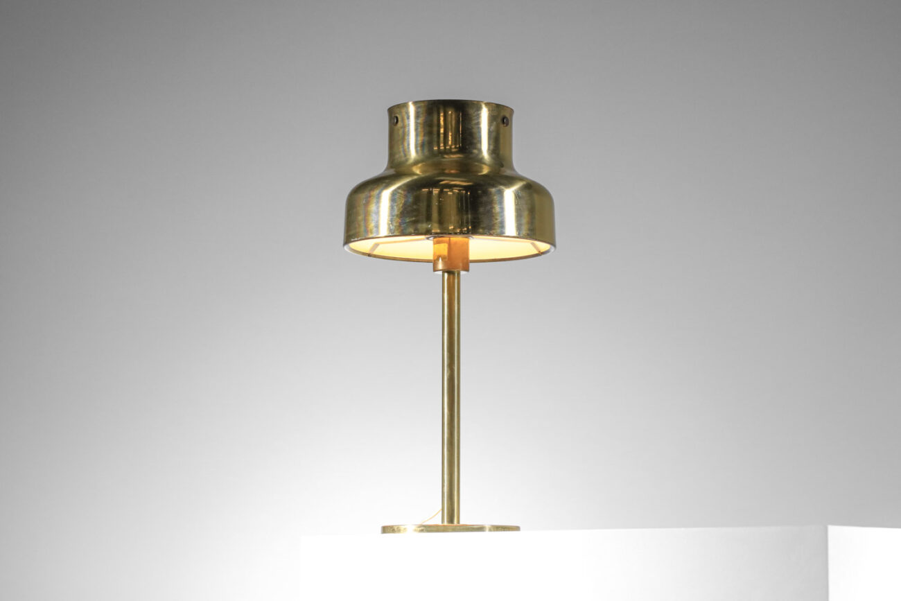 lampe de table suédoise Ateljé Lyktan en laiton années 70