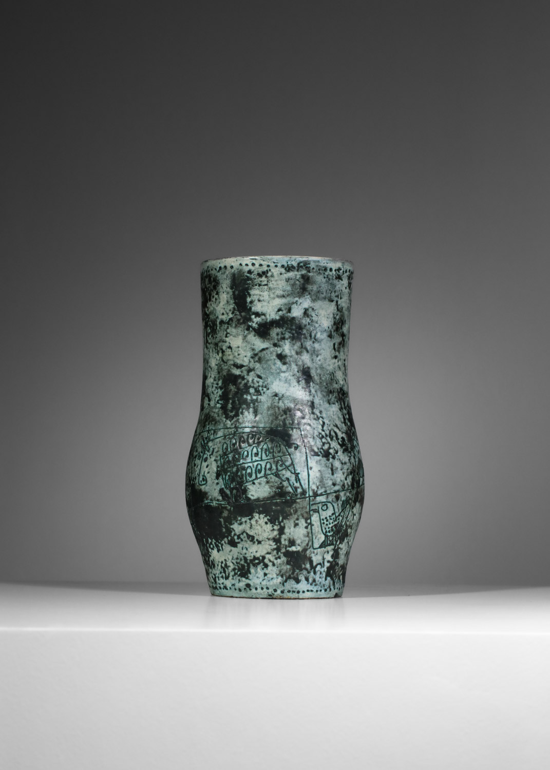 grand vase de Jacques Blin en céramique verte animaux - I534