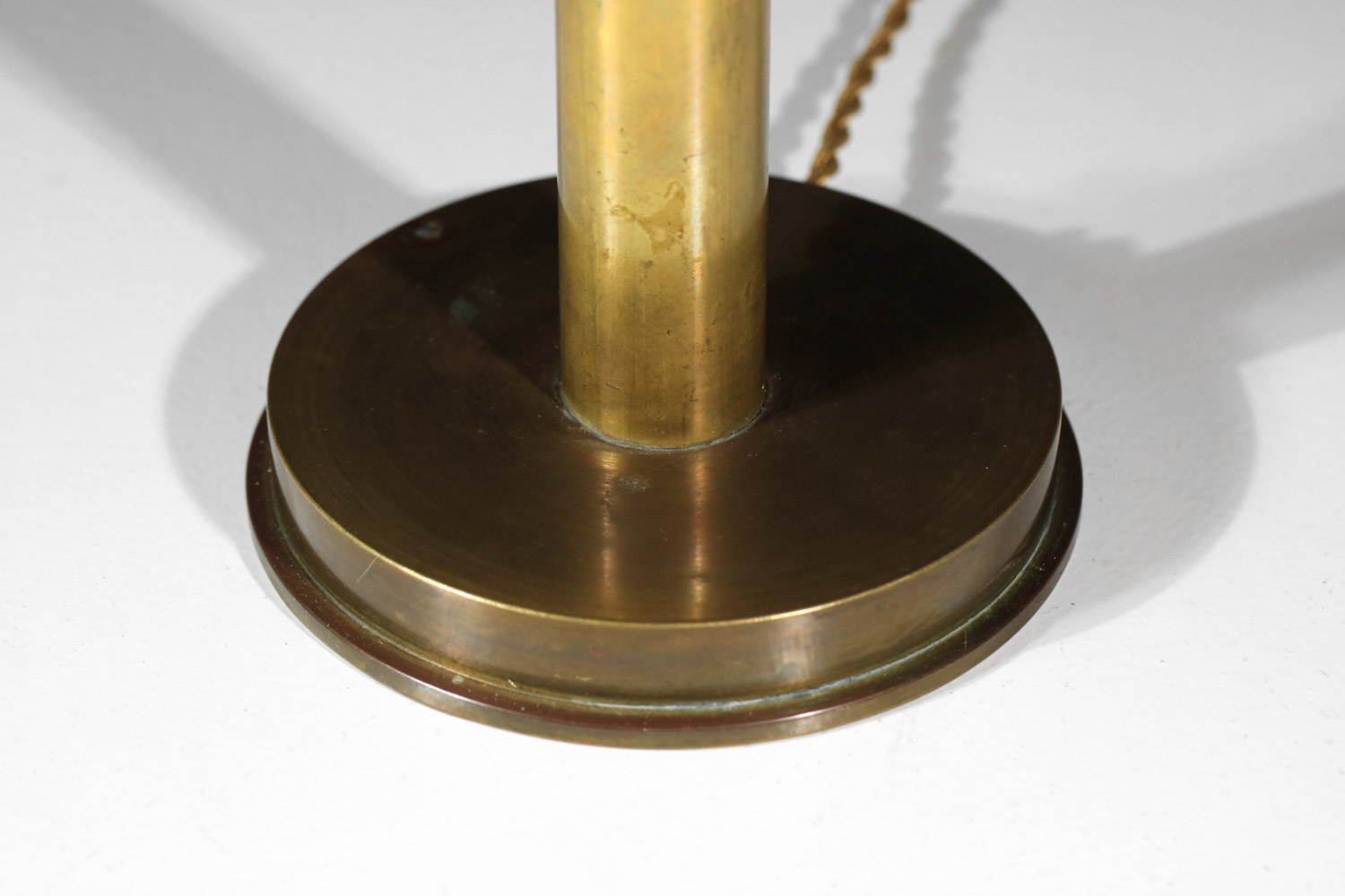 lampe champignon moderniste en laiton des années 40 J149