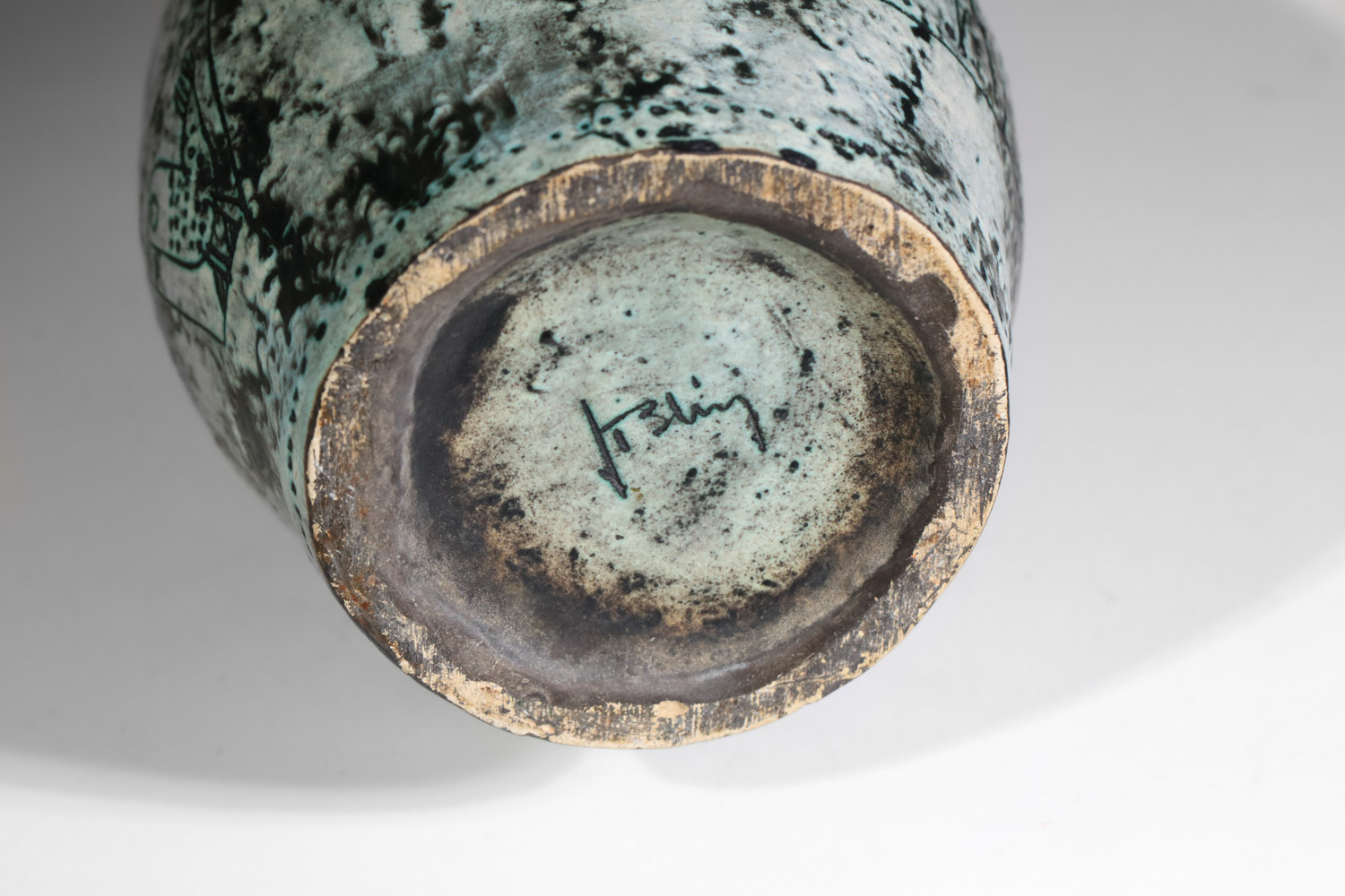 grand vase de Jacques Blin en céramique verte animaux - I534