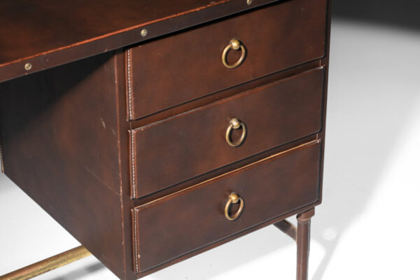 bureau et fauteuil des années 50 de jacques quinet gainé de simili cuir marron - I657