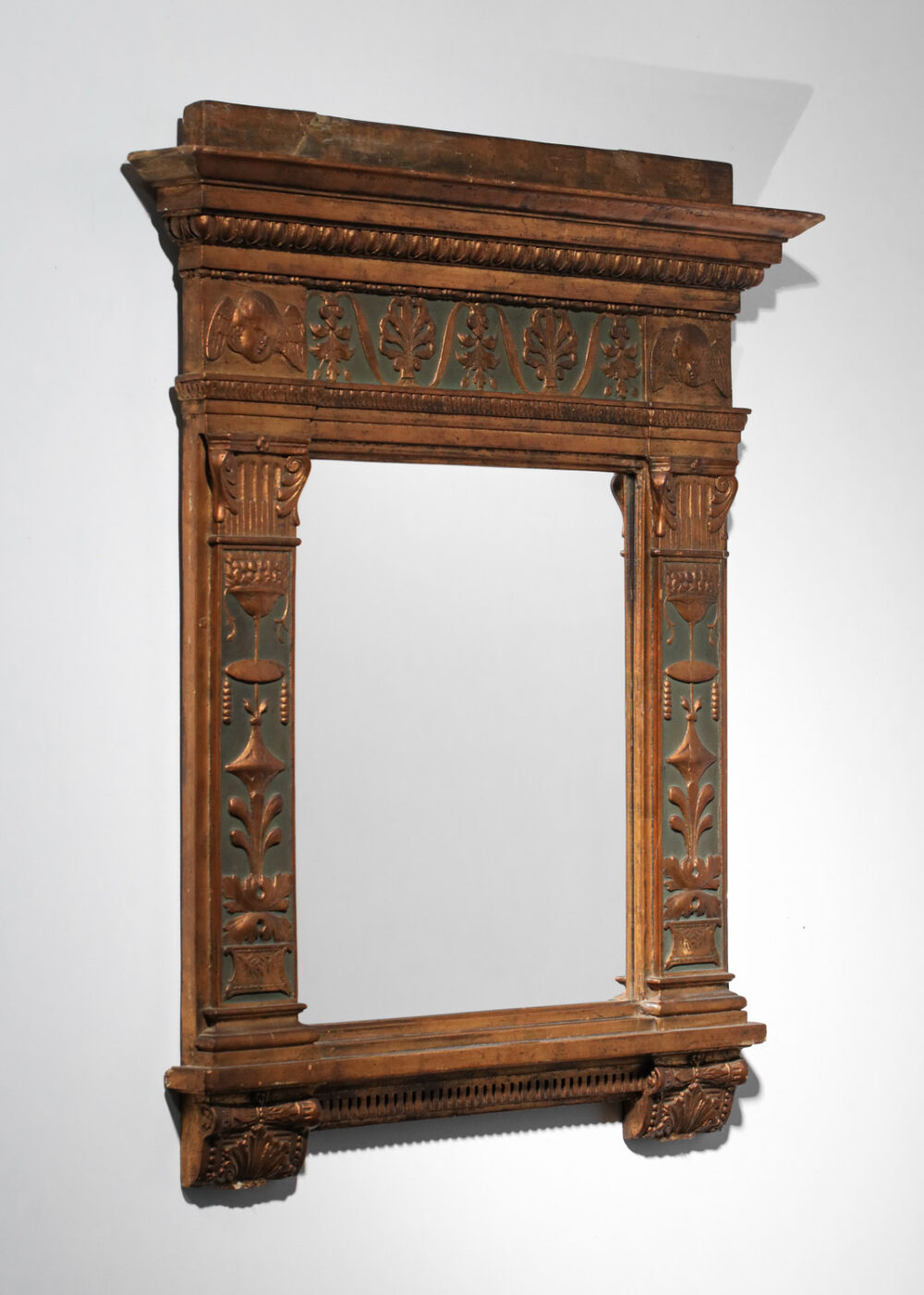 Miroir en bois doré - J112