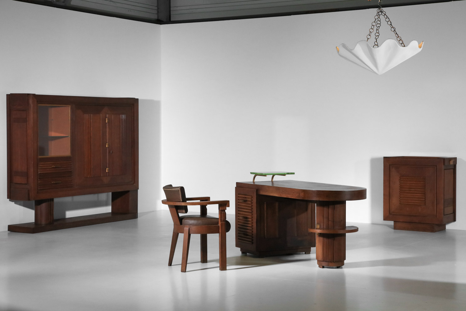 bureau de charles dudouyt en chêne massif art déco des années 30