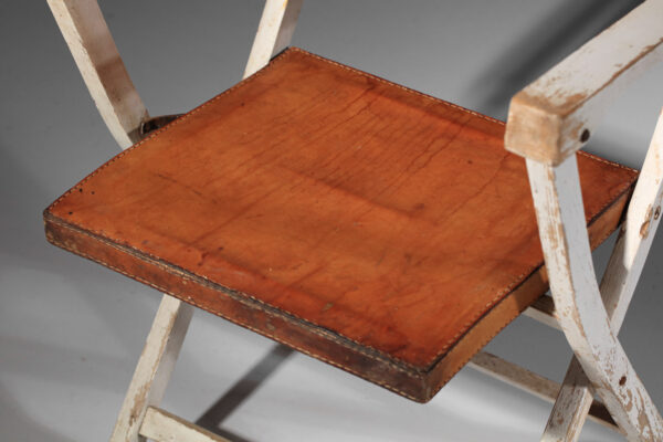 chaise pliable des années 40 en cuir et bois laqué I229