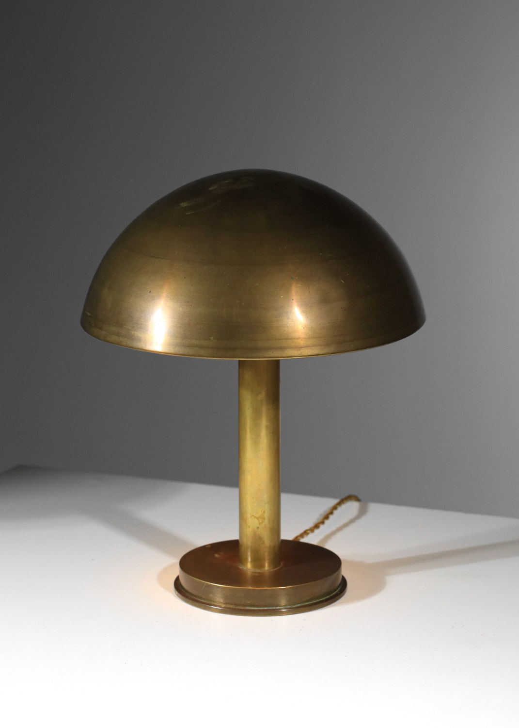 lampe champignon moderniste en laiton des années 40 J149