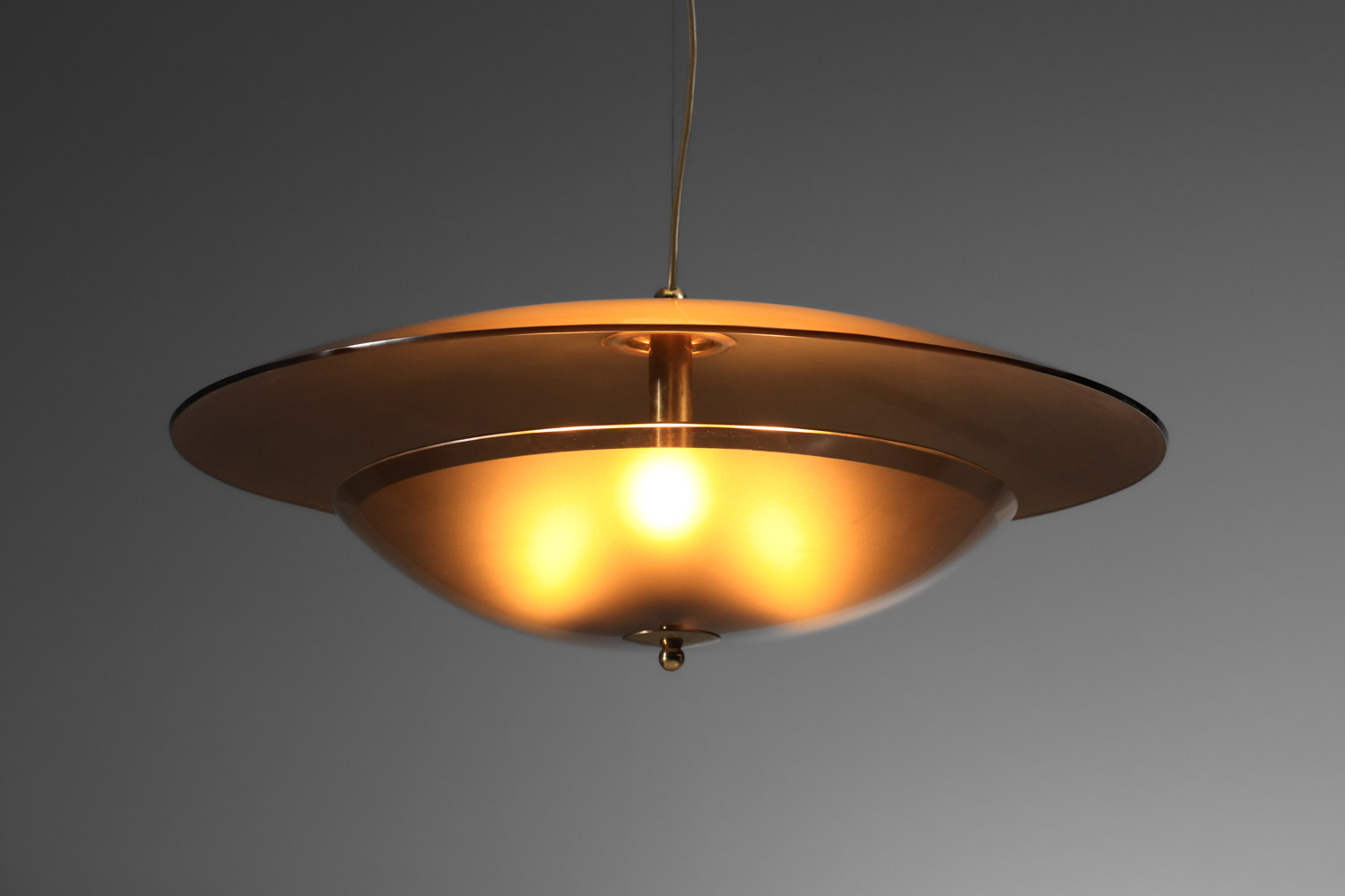 grand lustre italien soucoupe en verre fumé des années 70 - J138