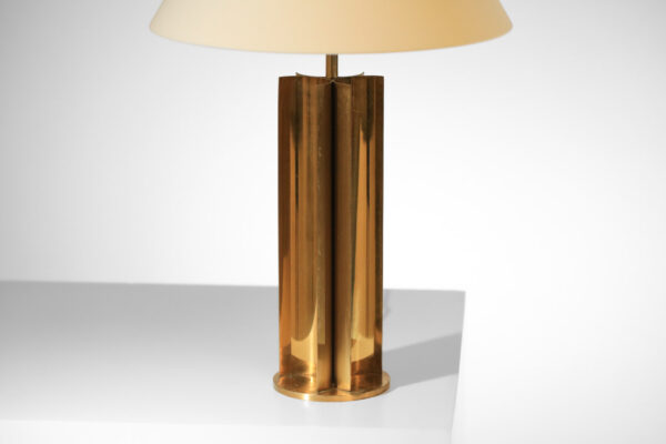 Lampe de table en metal doré des années 50 I133