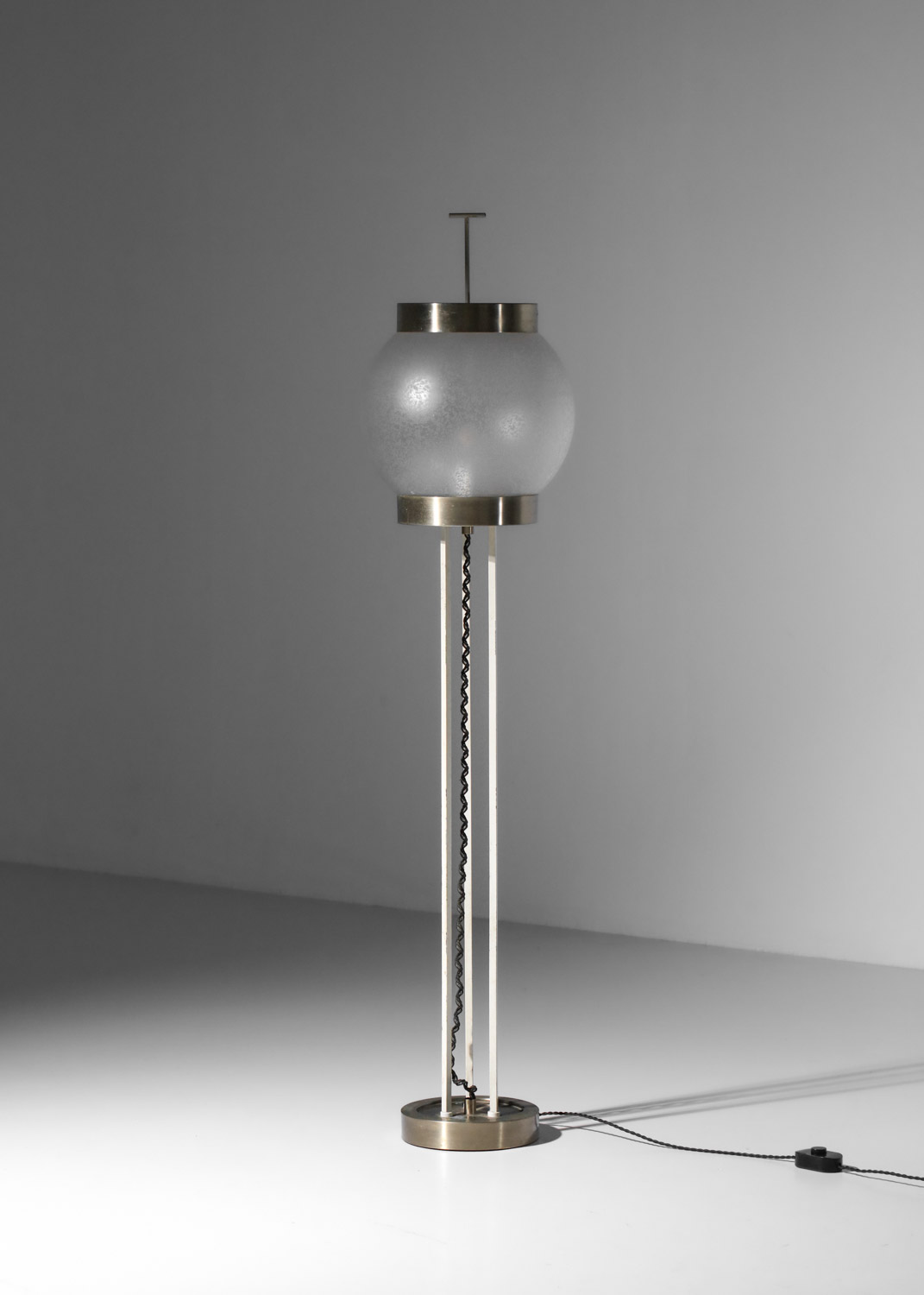 lampadaire italien boule en verre années 70 I384