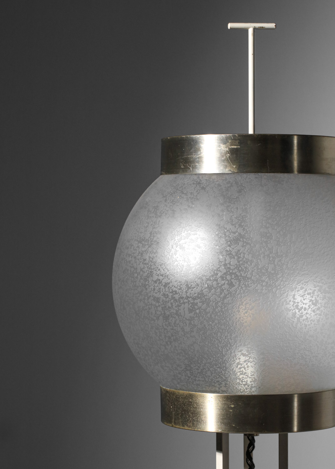 lampadaire italien boule en verre années 70 I384