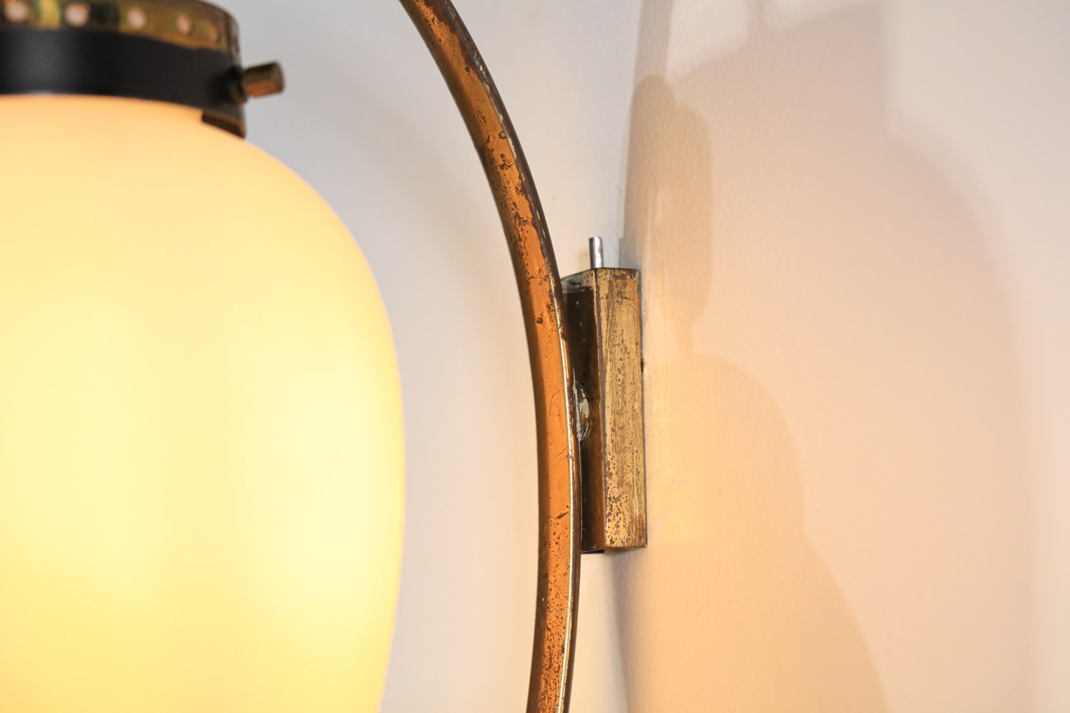 3 appliques italiennes attr à Stilnovo opaline olive suspendue - G678