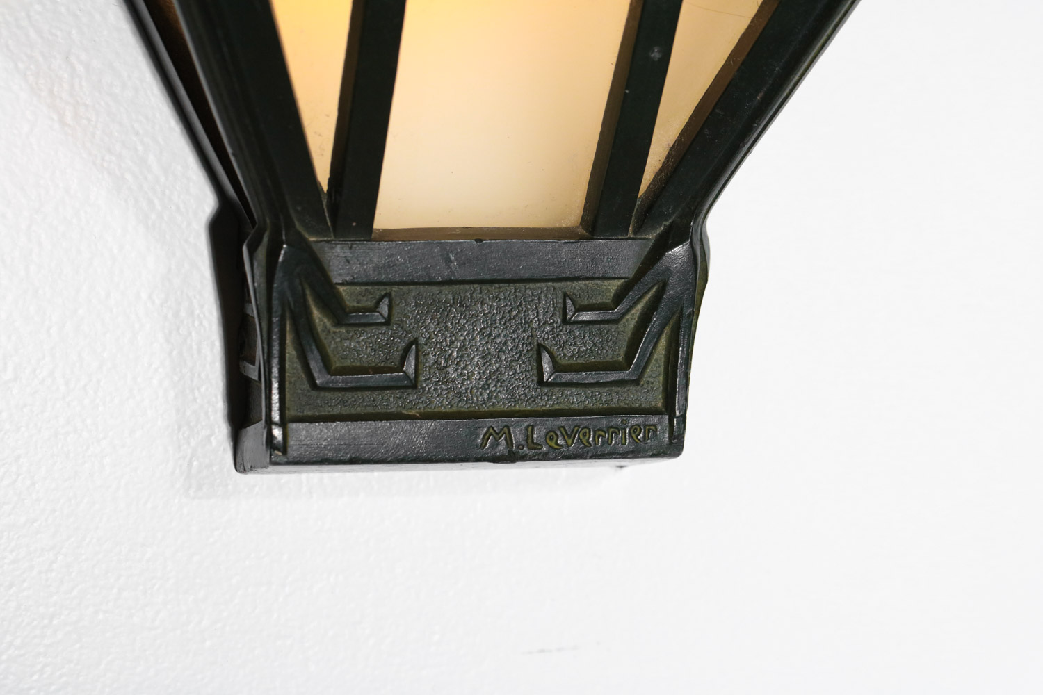 applique max Le Verrier en bronze patine antique I278