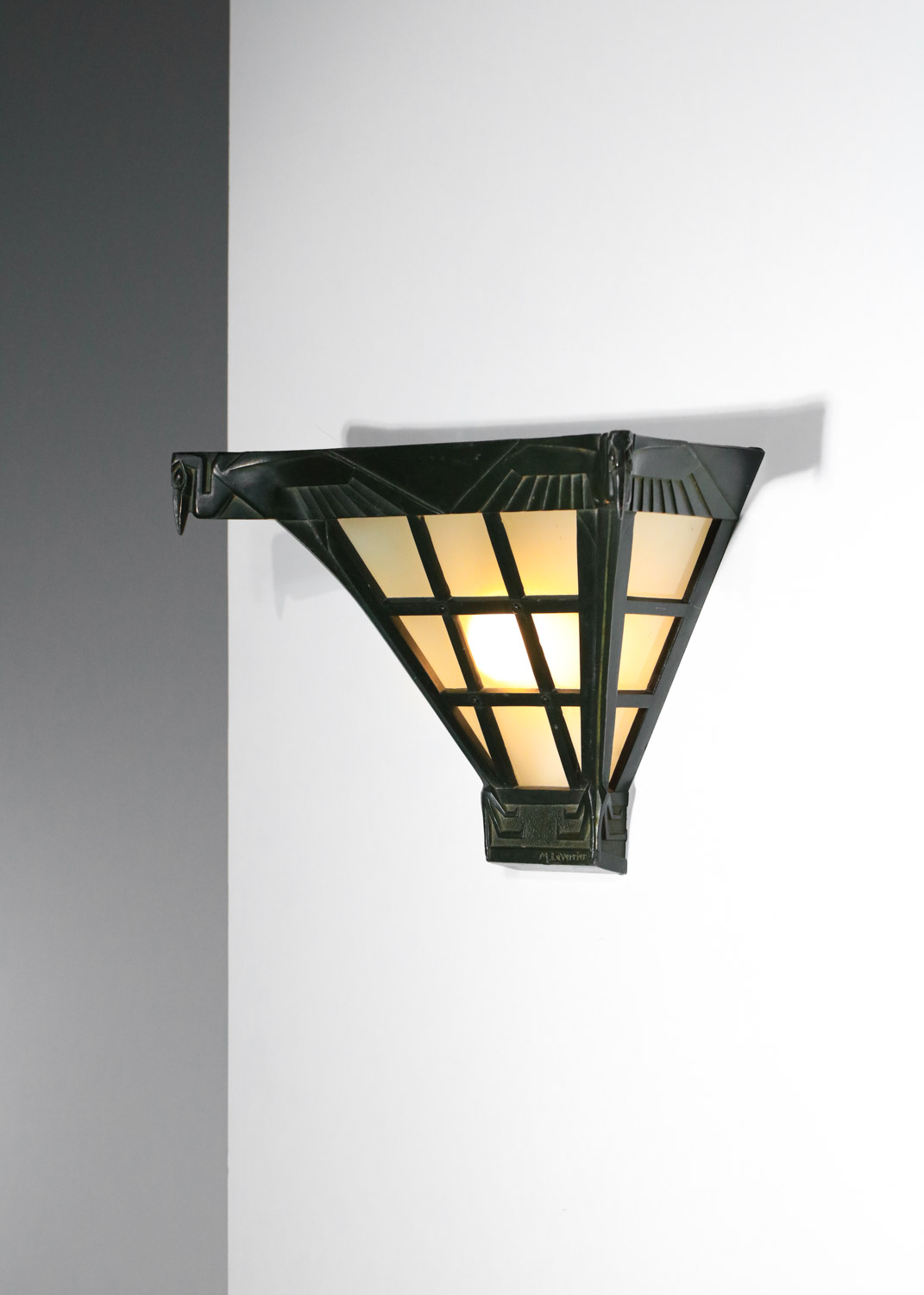 applique max Le Verrier en bronze patine antique I278