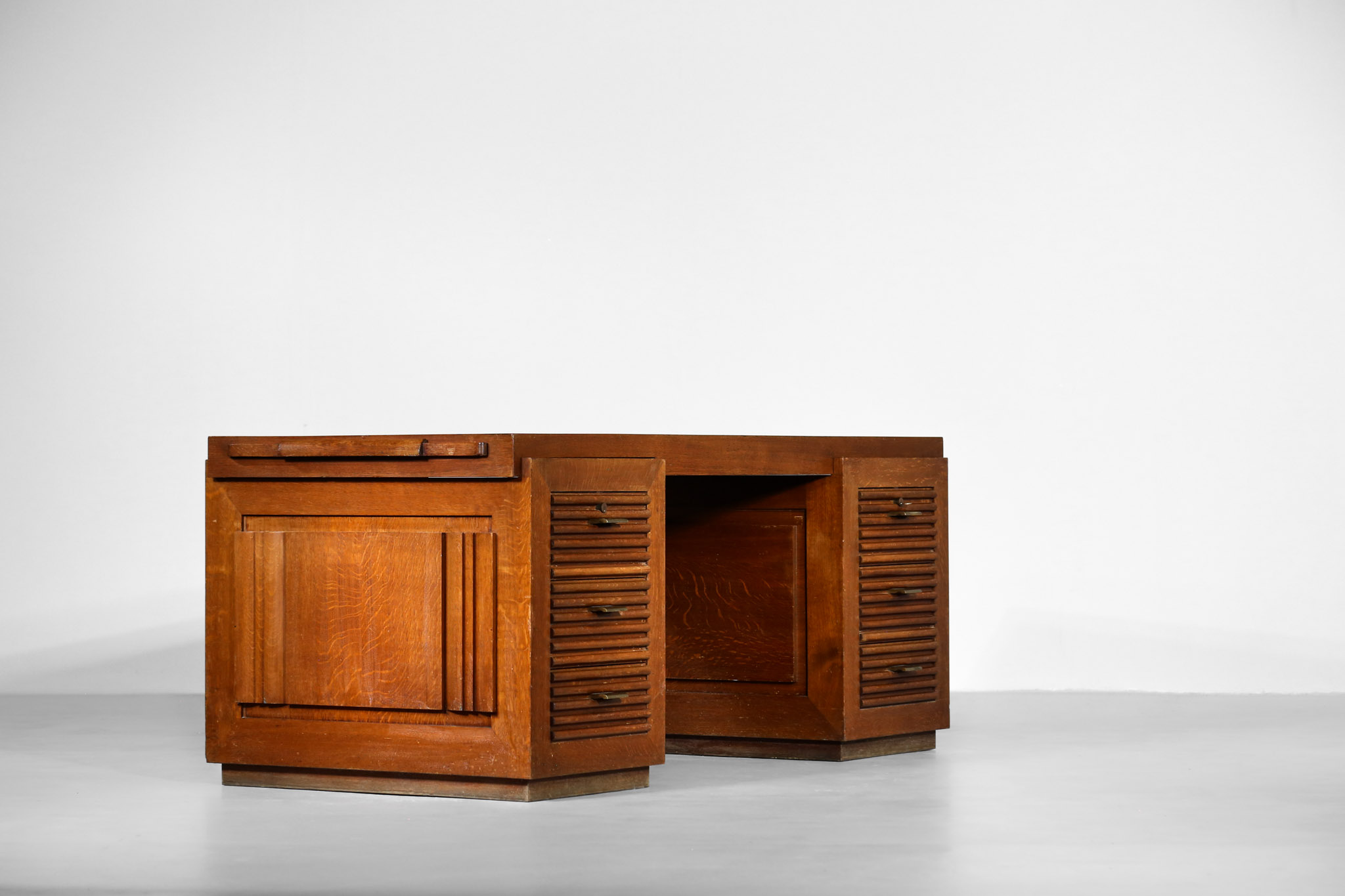 Bureau Moderniste charles Dudouyt chene massif art deco