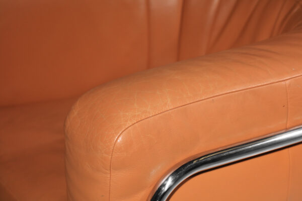 Fauteuil Zanotta Modèle Onda par De Pas Durbino et Lomazzi cuir - I075