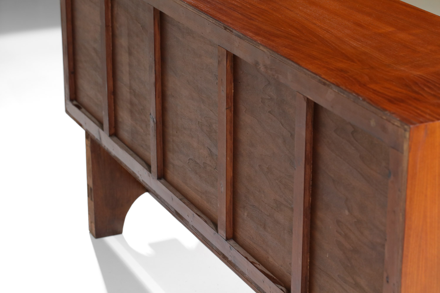 enfilade italienne années 60 style paolo buffa parchemin guglielmo ulrich