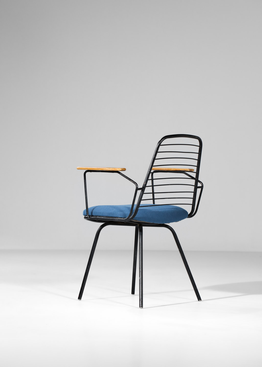 Chaise Jacques Tati Jean Louis Bonnant accoudoir bleu "Mon oncle" - H073