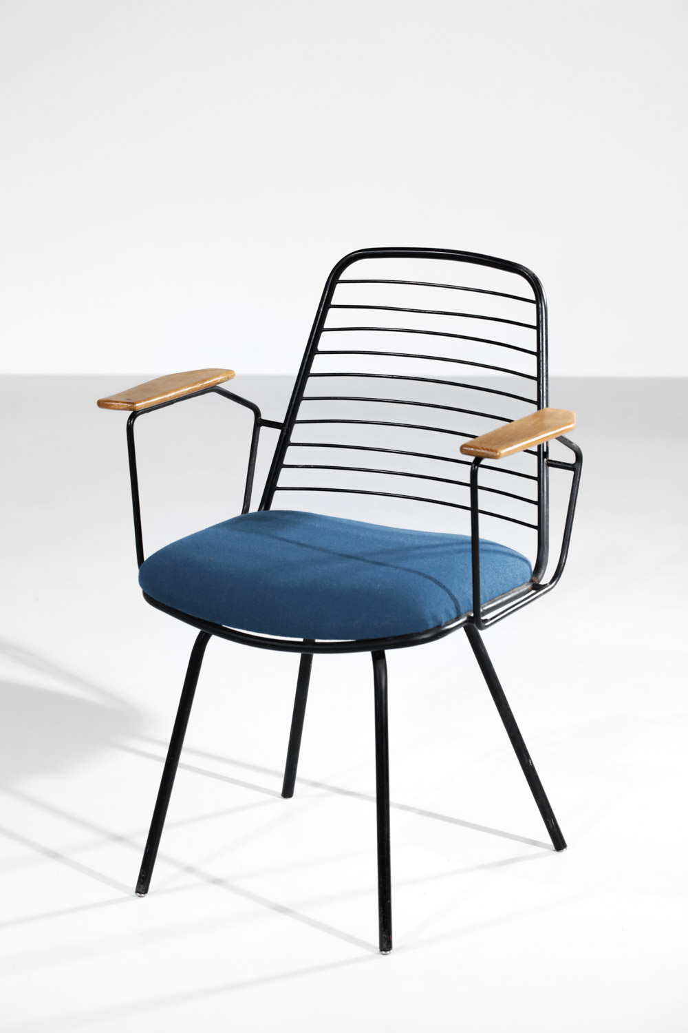 Chaise Jacques Tati Jean Louis Bonnant accoudoir bleu "Mon oncle" - H073