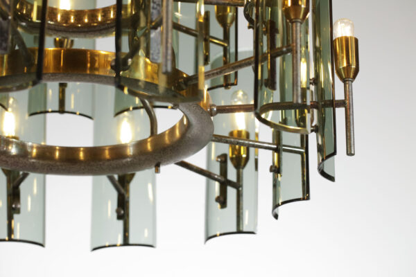 Grand lustre italien des années 50 verre fumé et laiton - G011