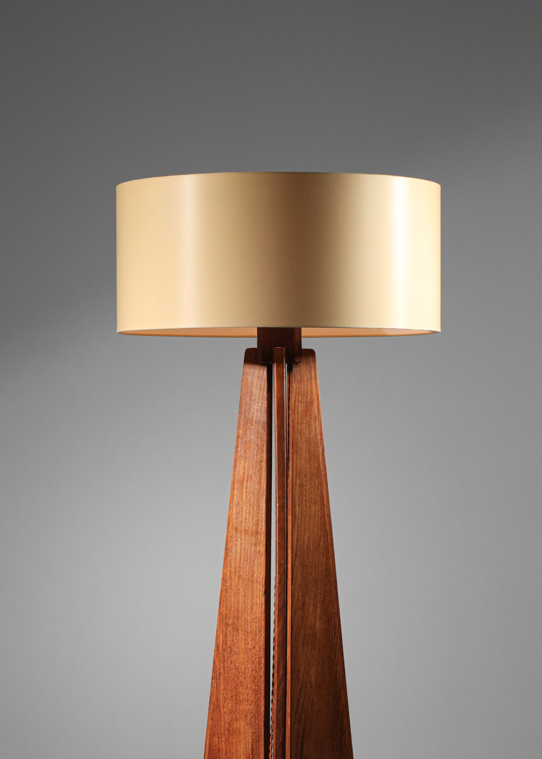 Lampadaire art déco moderniste style Pierre Charreau - H427