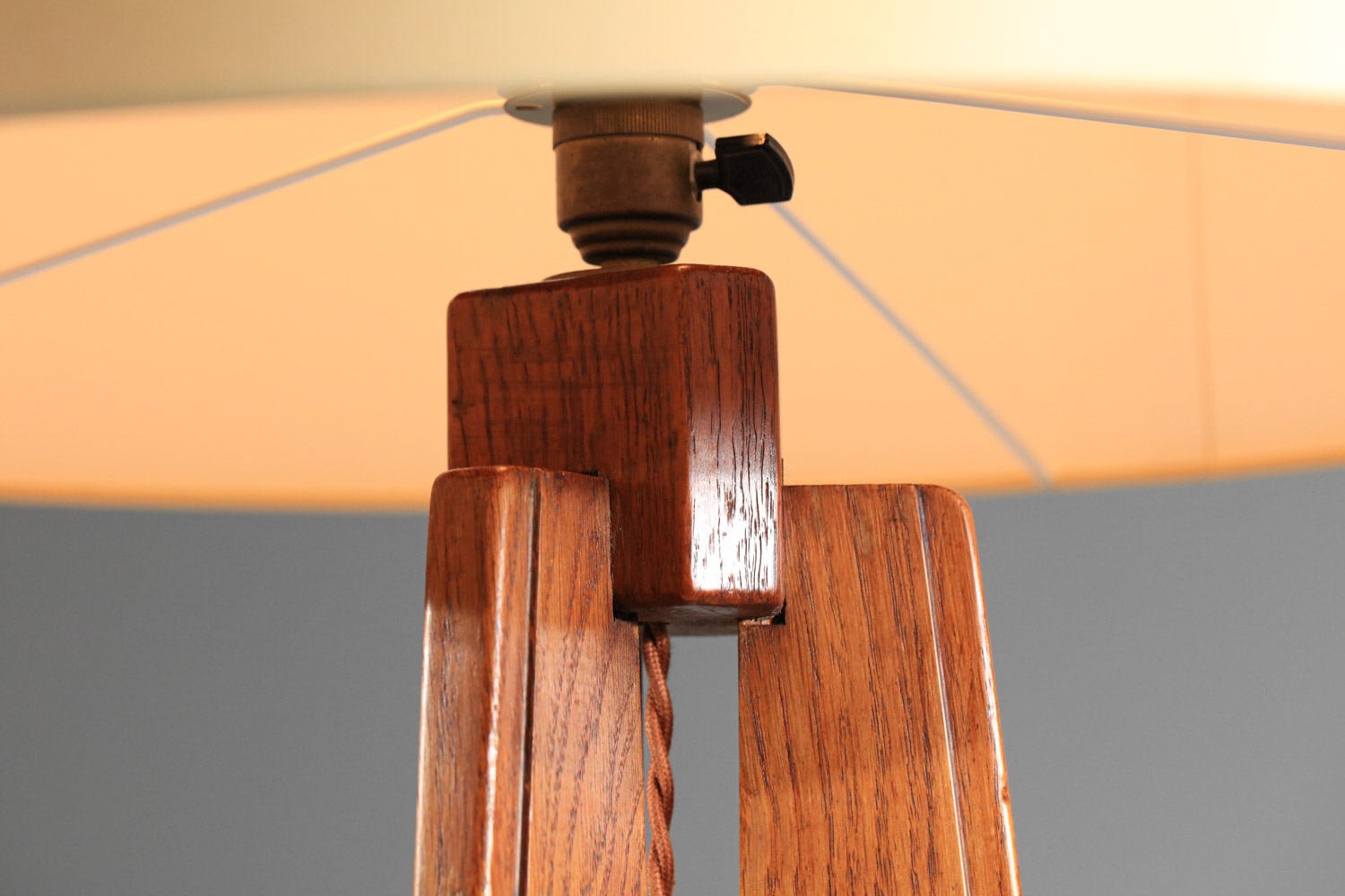 Lampadaire art déco moderniste style Pierre Charreau - H427