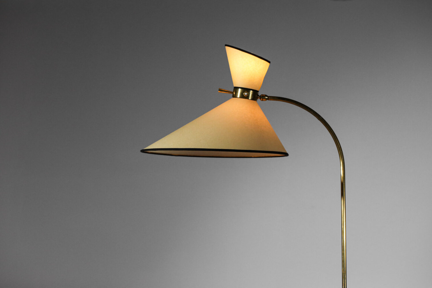 Lampadaire diabolo Arlus années 50 laiton - G037