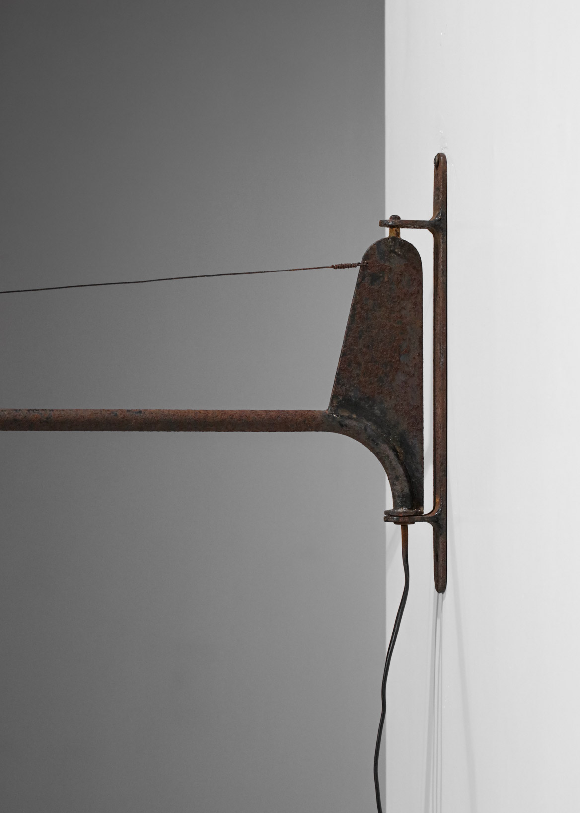 Lampe potence Jean Prouvé années 50