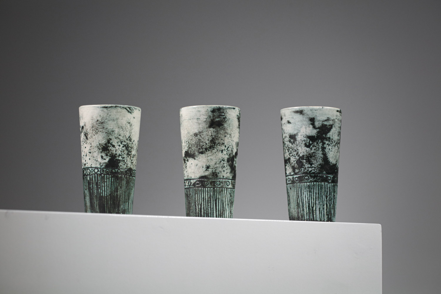 Set pichet et verres en céramique bleue par Jacques Blin années 60 - G646