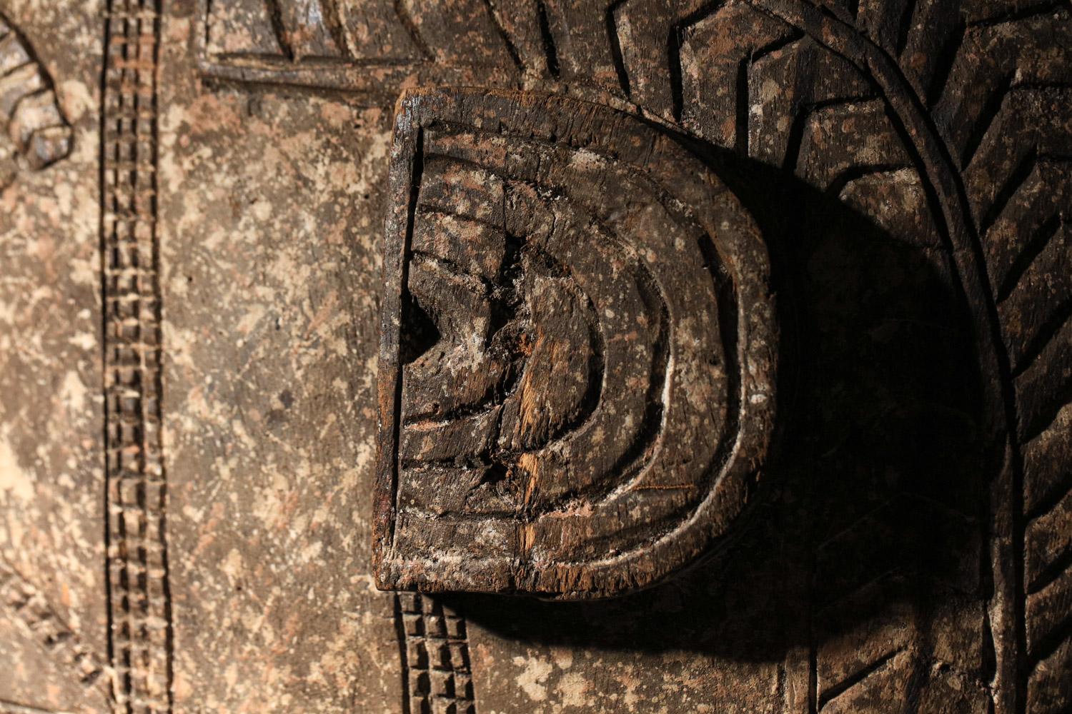 Statue africaine tribal art primitif art bois - H608