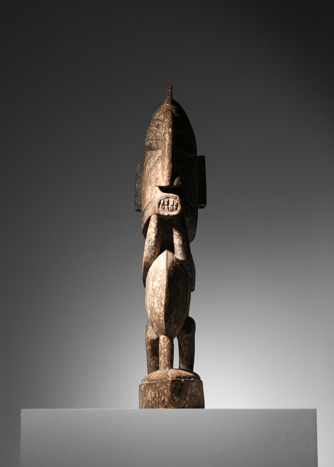 Statue africaine tribal art primitif art bois - H608