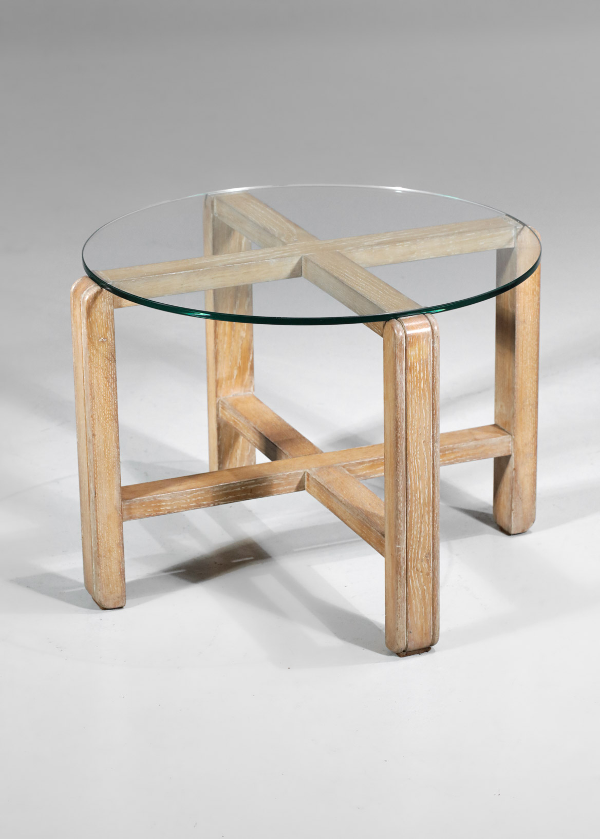 Table basse moderniste en chêne cérusé style jean michel frank années 40