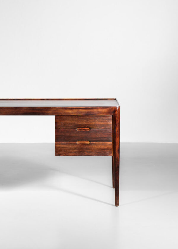 bureau danois scandinave Erik Riisager hansen en palissandre de rio