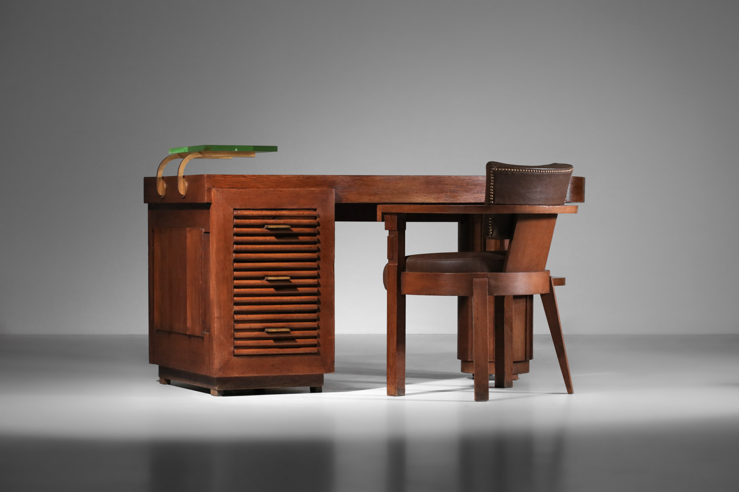 bureau de charles dudouyt en chêne massif art déco des années 30